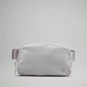 Lululemon Everywhere Belt Bag - Silver Grey - NWT
